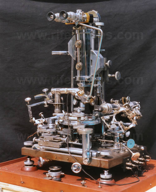 The Universal Microscope